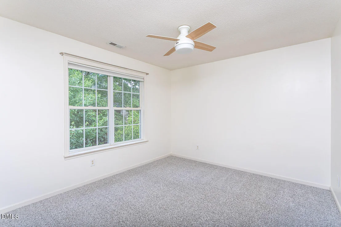 Photo of 208 Troyer Place