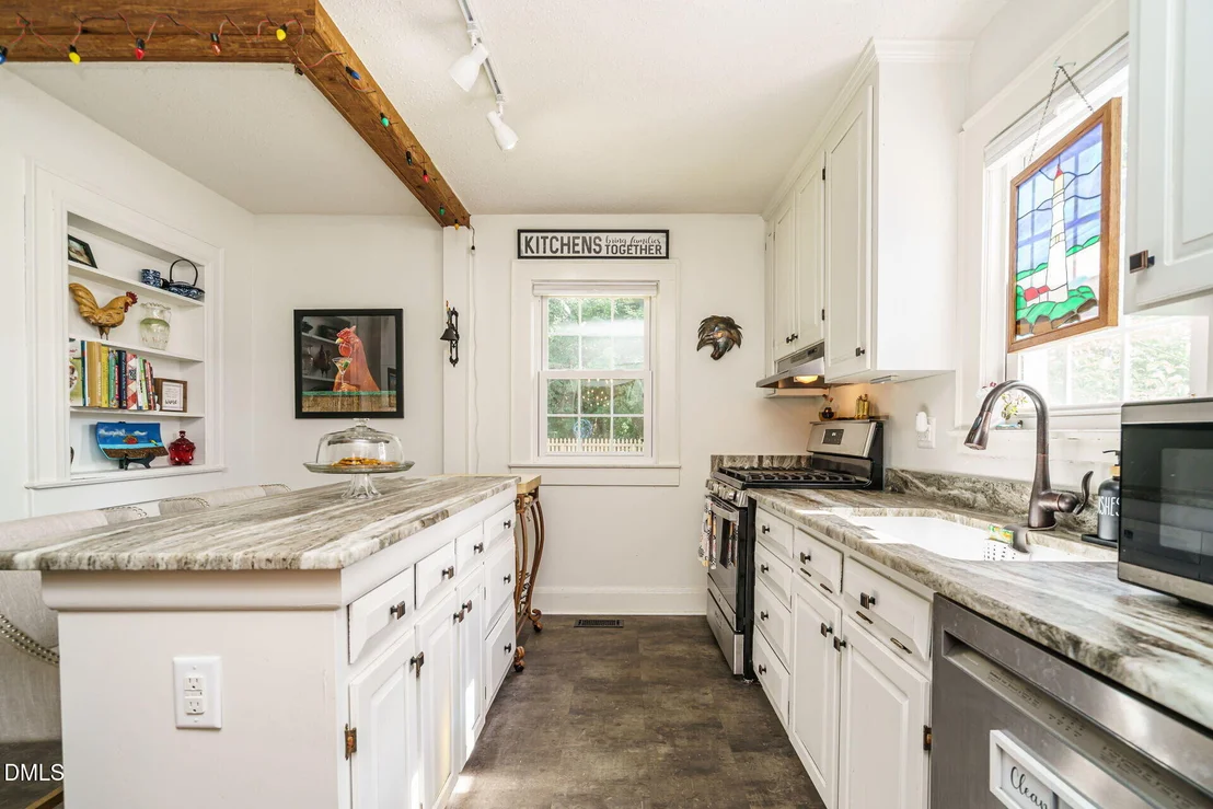 Photo of 316 W Parrish Drive