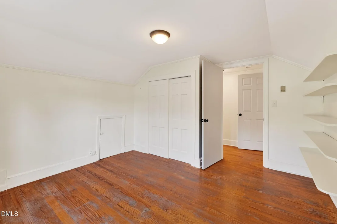 Photo of 207 W 3rd Street