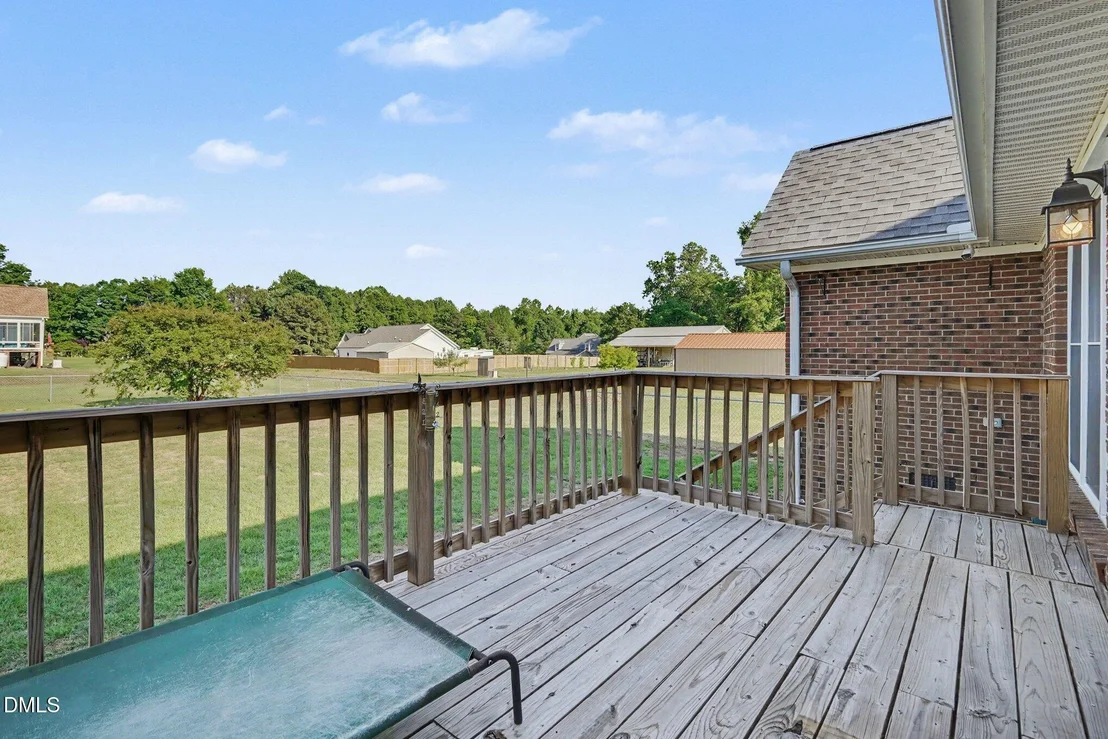 Photo of 1025 Long Branch Road