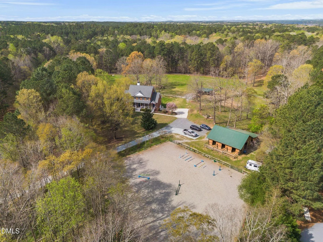 Photo of 8908 Weaver Crossing Road
