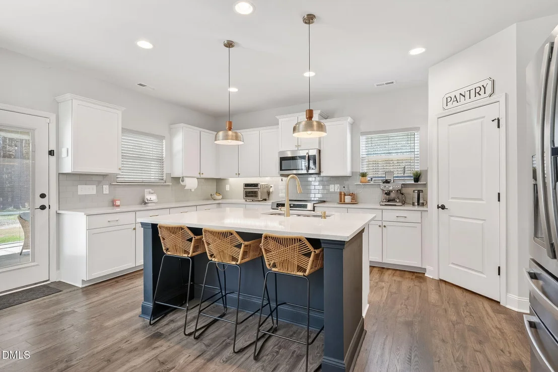 Photo of 283 Raptor Drive