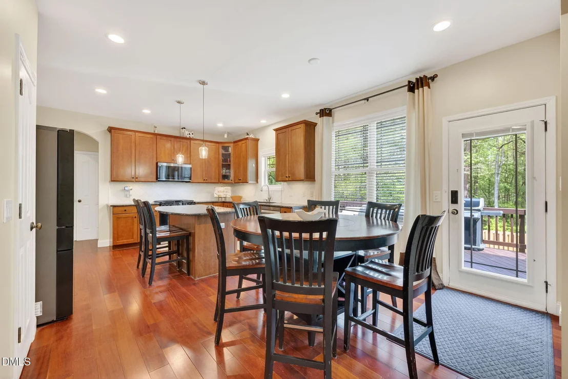 Photo of 9104 Linslade Way