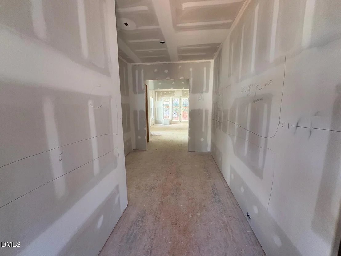 Photo of 916 Marilyn Drive
