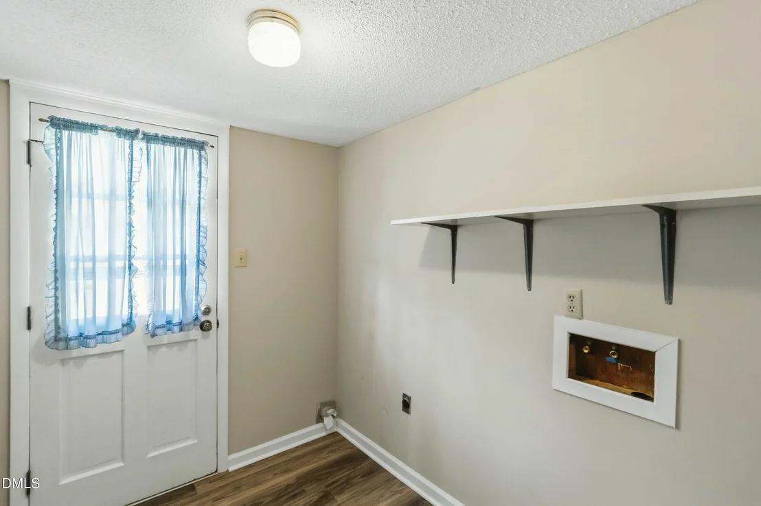 Photo of 1600 Edgebrook Drive