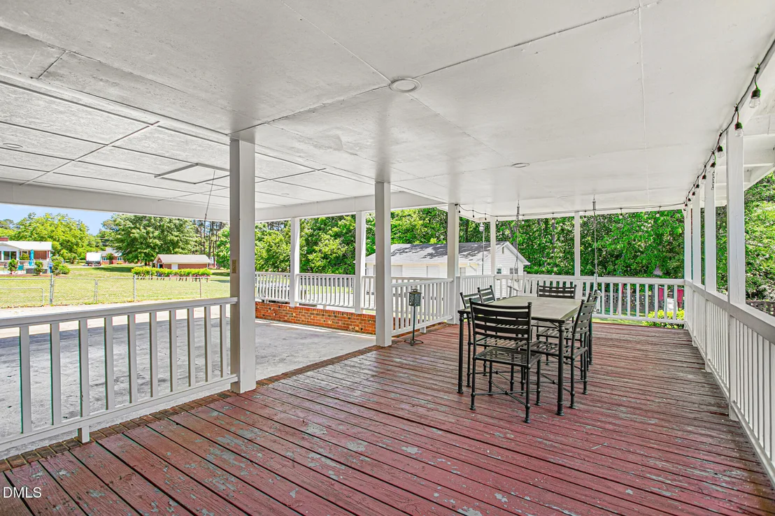 Photo of 1244 Lawndale Drive