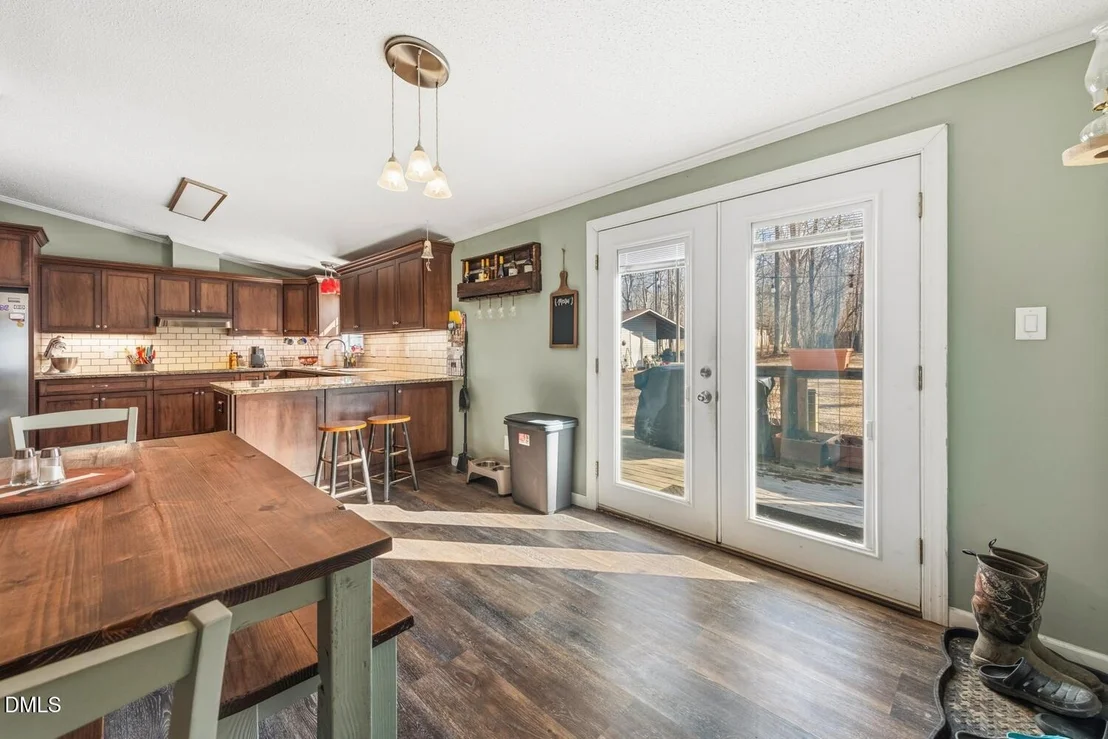 Photo of 3824 Poplar Drive