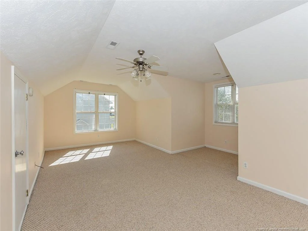 Photo of 1070 Northview Drive