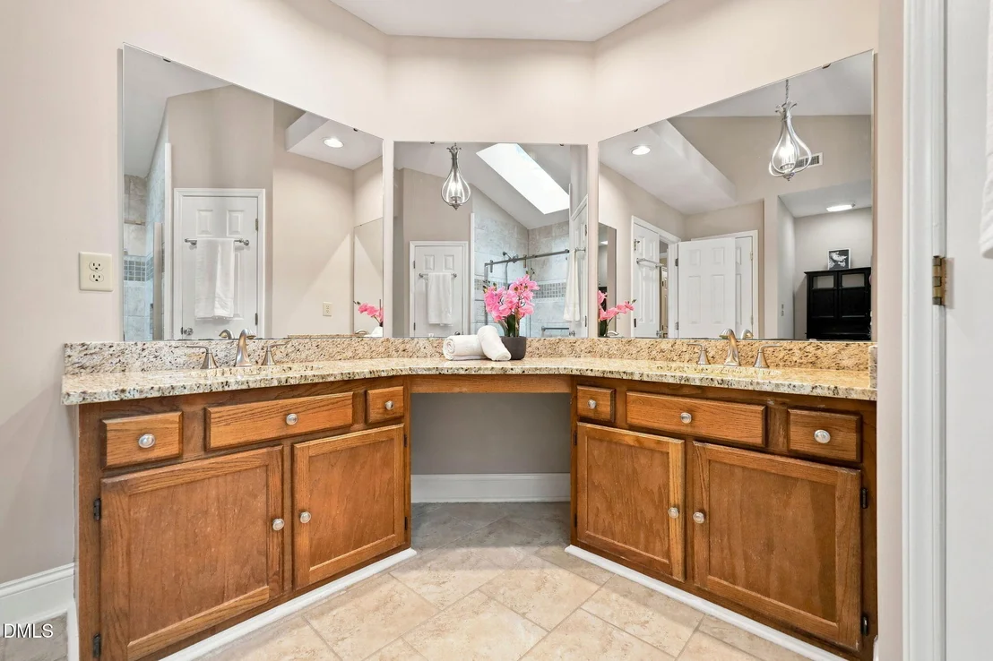 Photo of 3510 Long Ridge Road