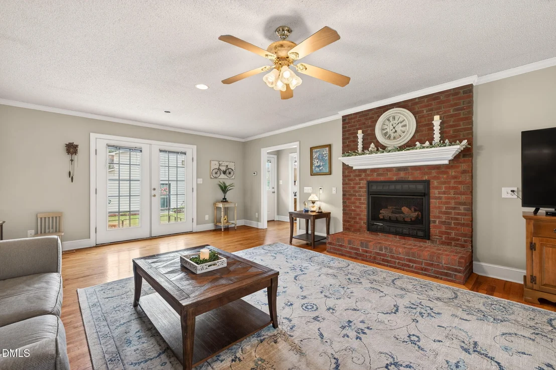 Photo of 1490 Scott Road