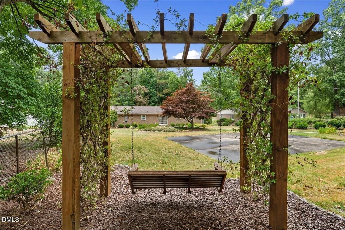 Photo of 2580 Barwick Drive