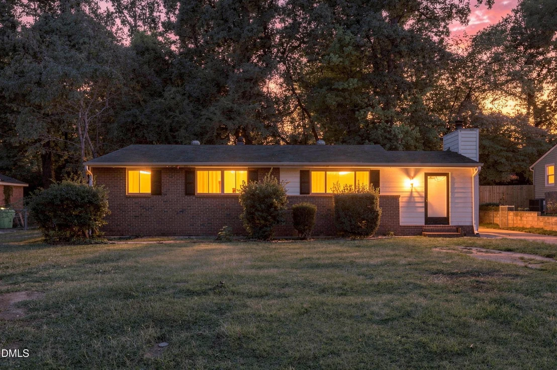 Photo of 3537 Apache Drive