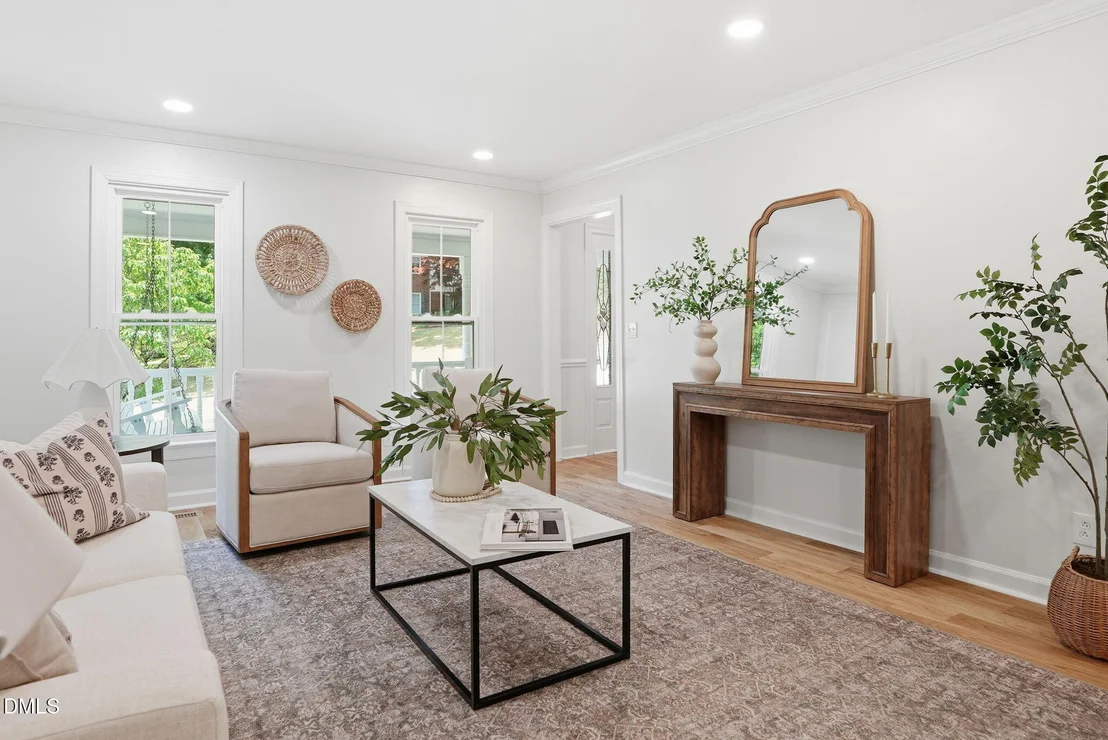 Photo of 815 Northwoods Drive