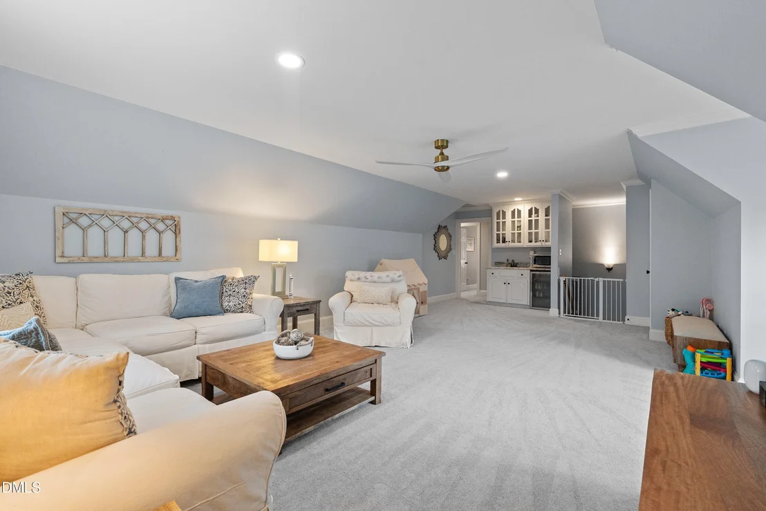 Photo of 304 Versailles Drive