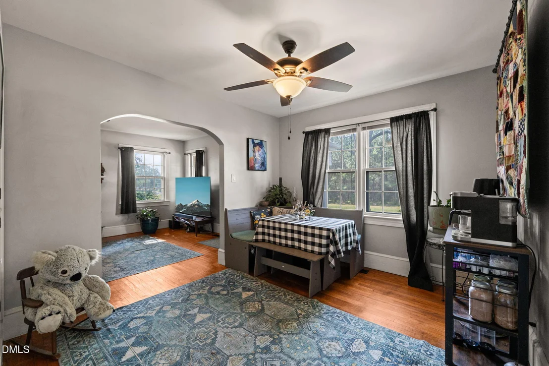 Photo of 5225 Satterwhite Point Road