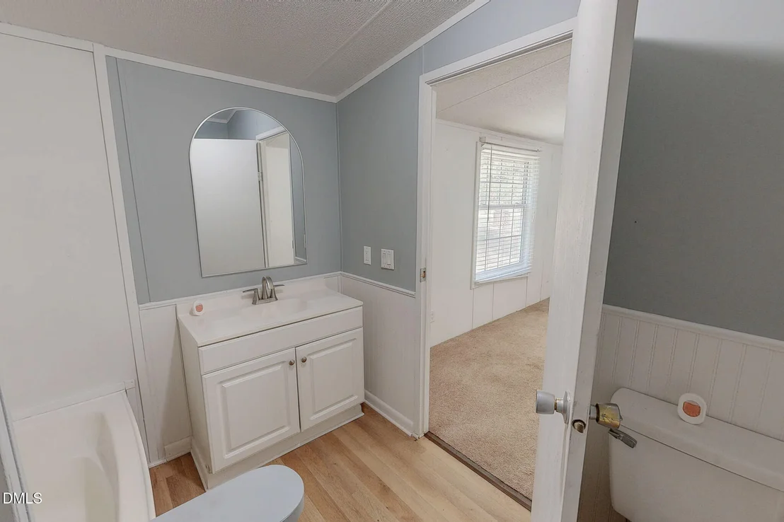 Photo of 32 Everett Avenue