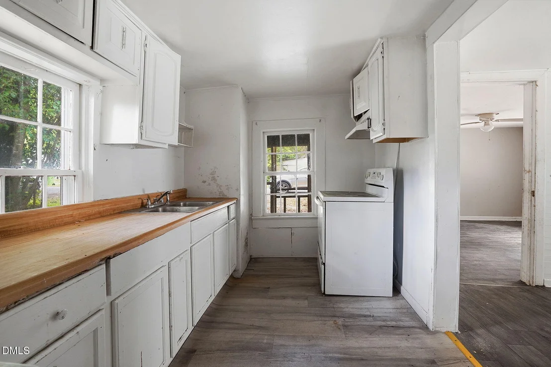 Photo of 207 2nd Street