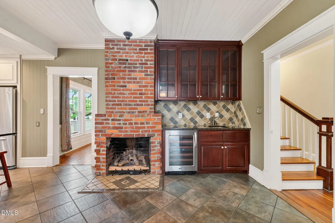 Photo of 804 W Main Street