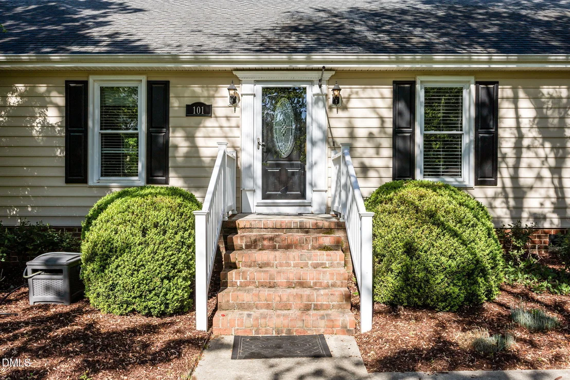 Photo of 101 Meadow Park