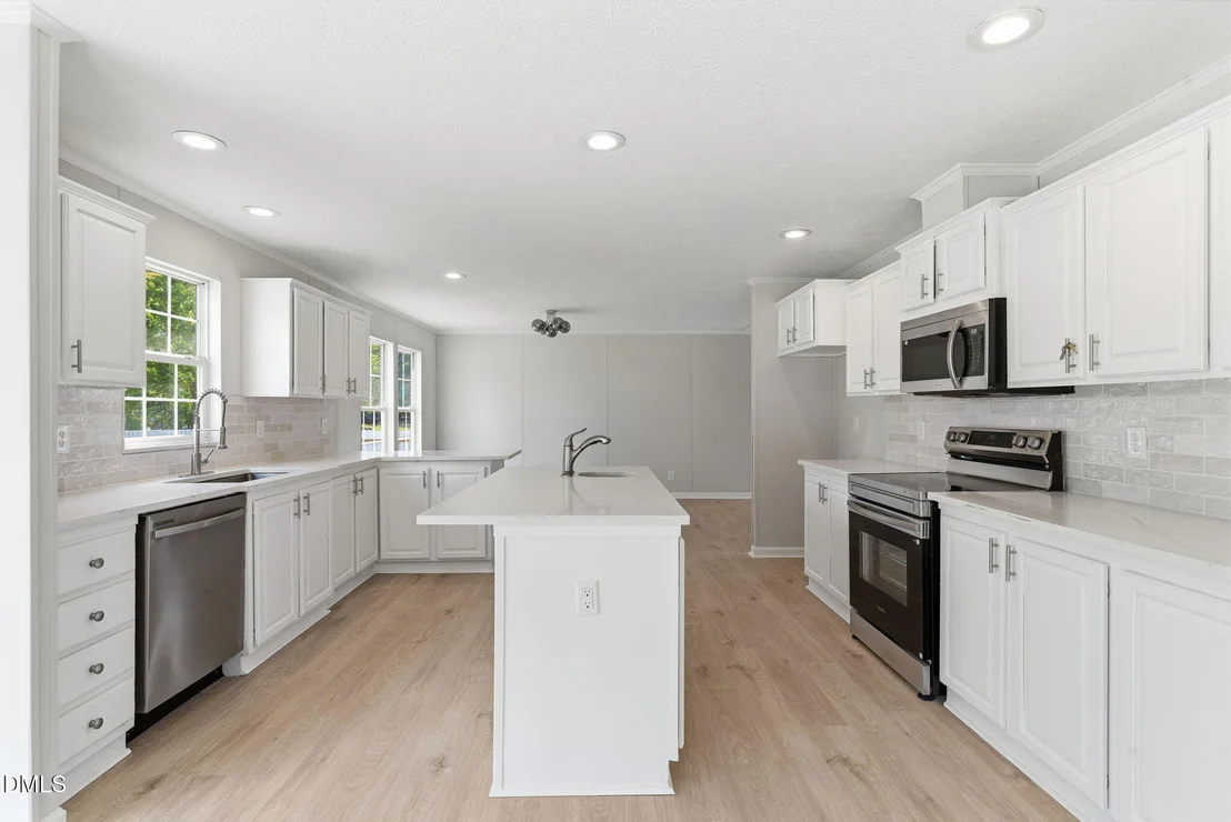 Photo of 9929 Old Mill Road NE