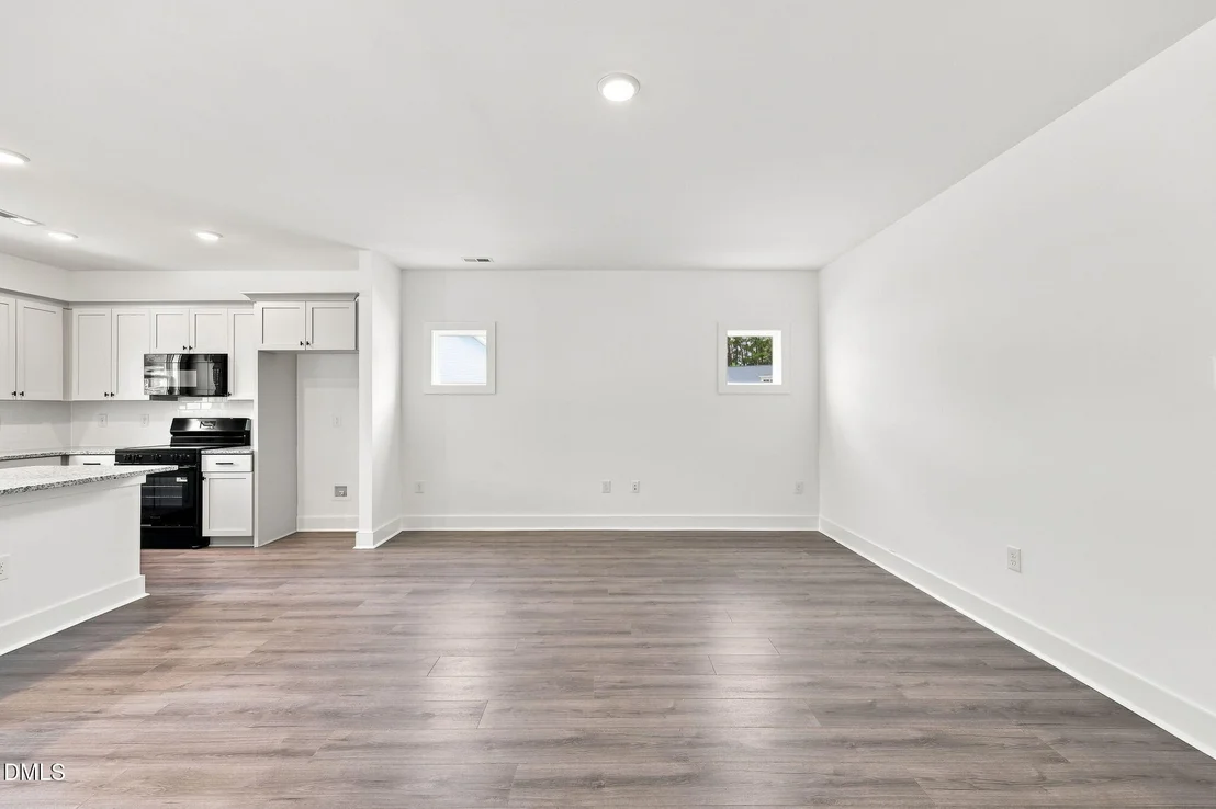Photo of 16 Loganberry Avenue
