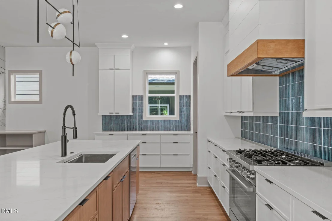 Photo of 1001 Addison Place
