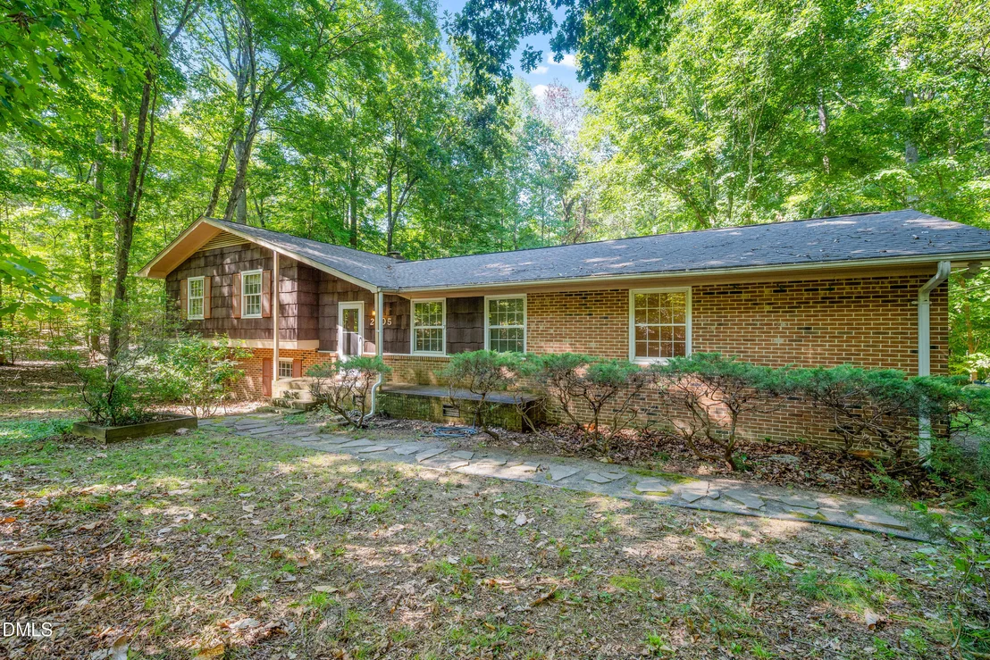 Photo of 2805 Sparger Road