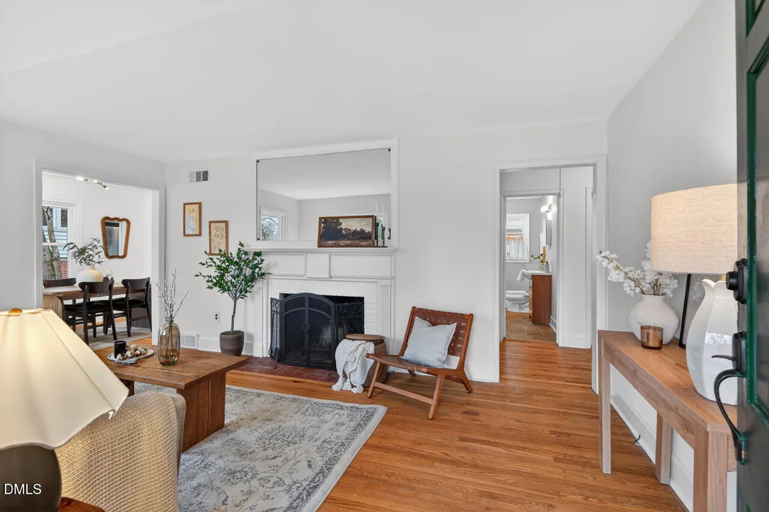Photo of 1811 Forest Road