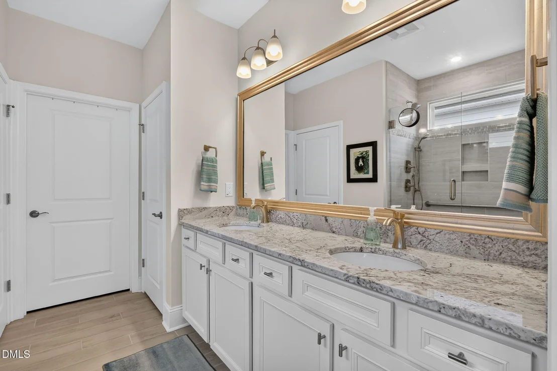 Photo of 86 Shadowbrook Trail