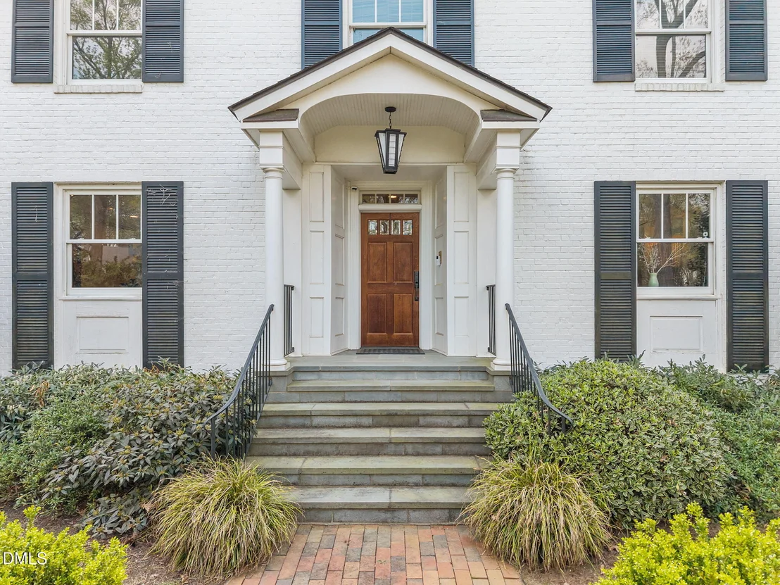 Photo of 2425 Argyle Drive