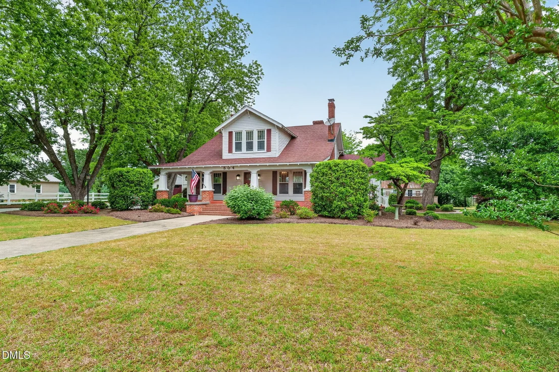 Photo of 804 W Main Street