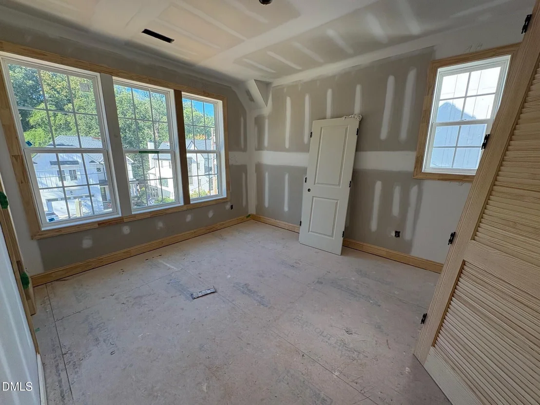 Photo of 914 Marilyn Drive