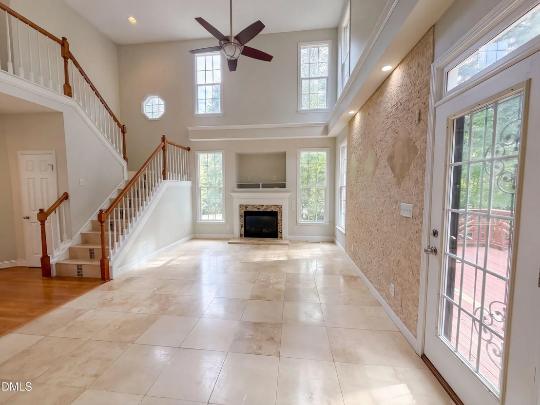 Photo of 1202 Lansing Avenue