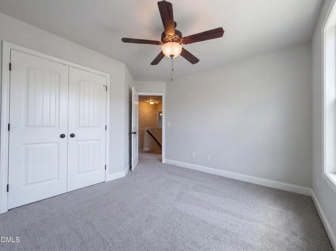 Photo of 858 Omaha Drive
