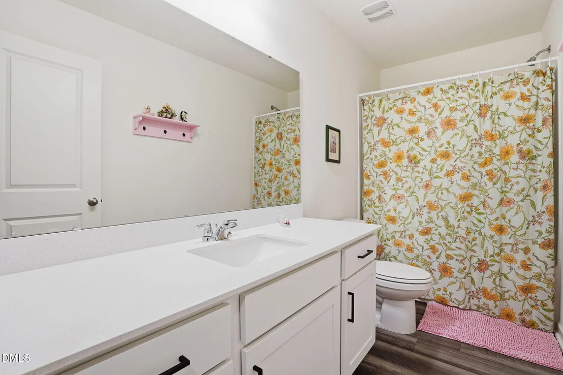 Photo of 823 Piaggio Lane