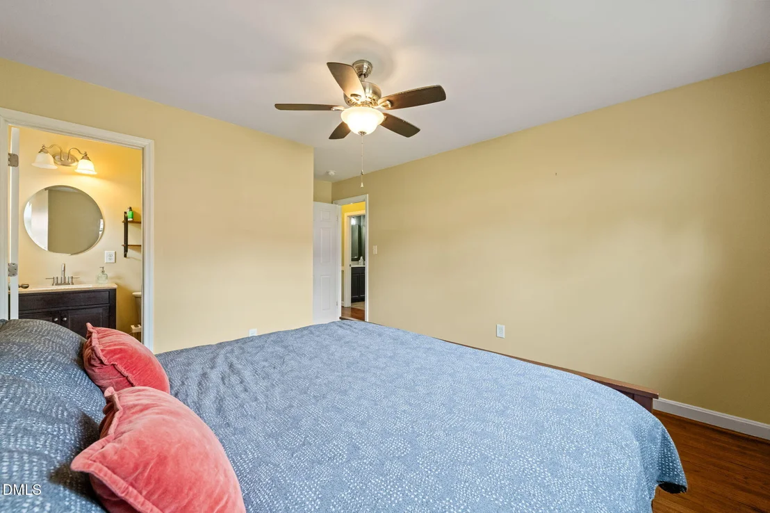 Photo of 1013 Meadowbrook Drive