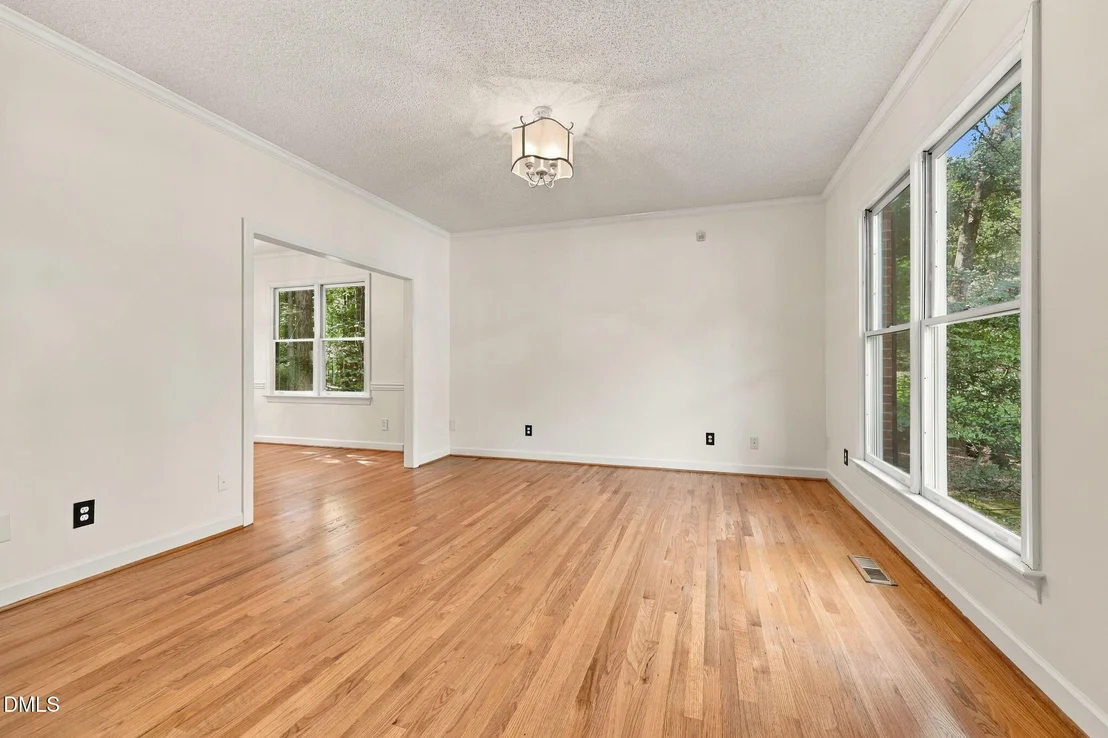 Photo of 102 Robert Hunt Drive
