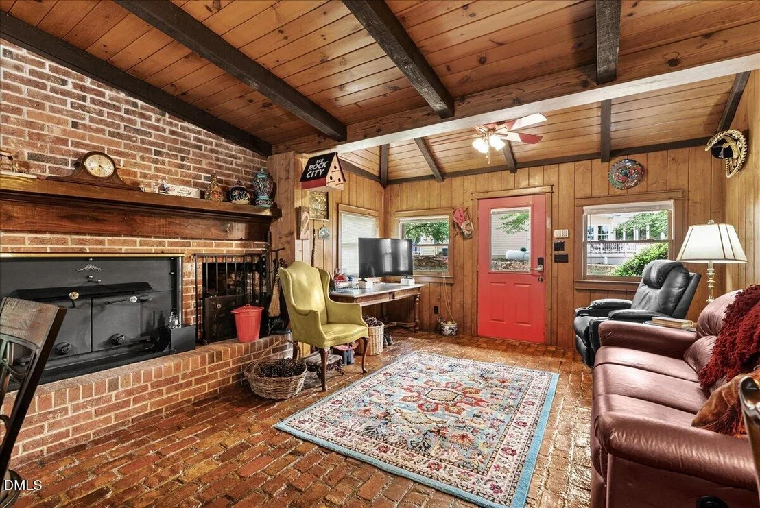 Photo of 142 Appletree Lane