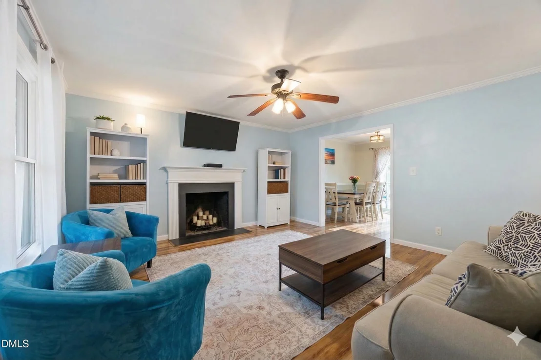 Photo of 212 Esquire Lane