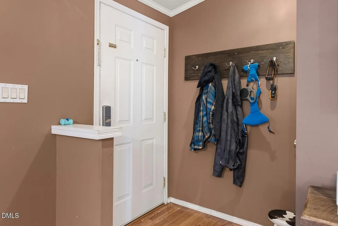 Photo of 3824 Poplar Drive