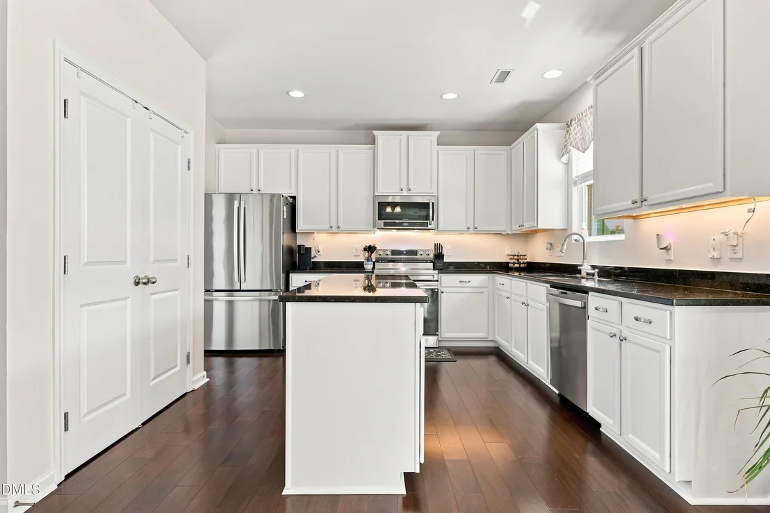 Photo of 124 Rosebud Lane