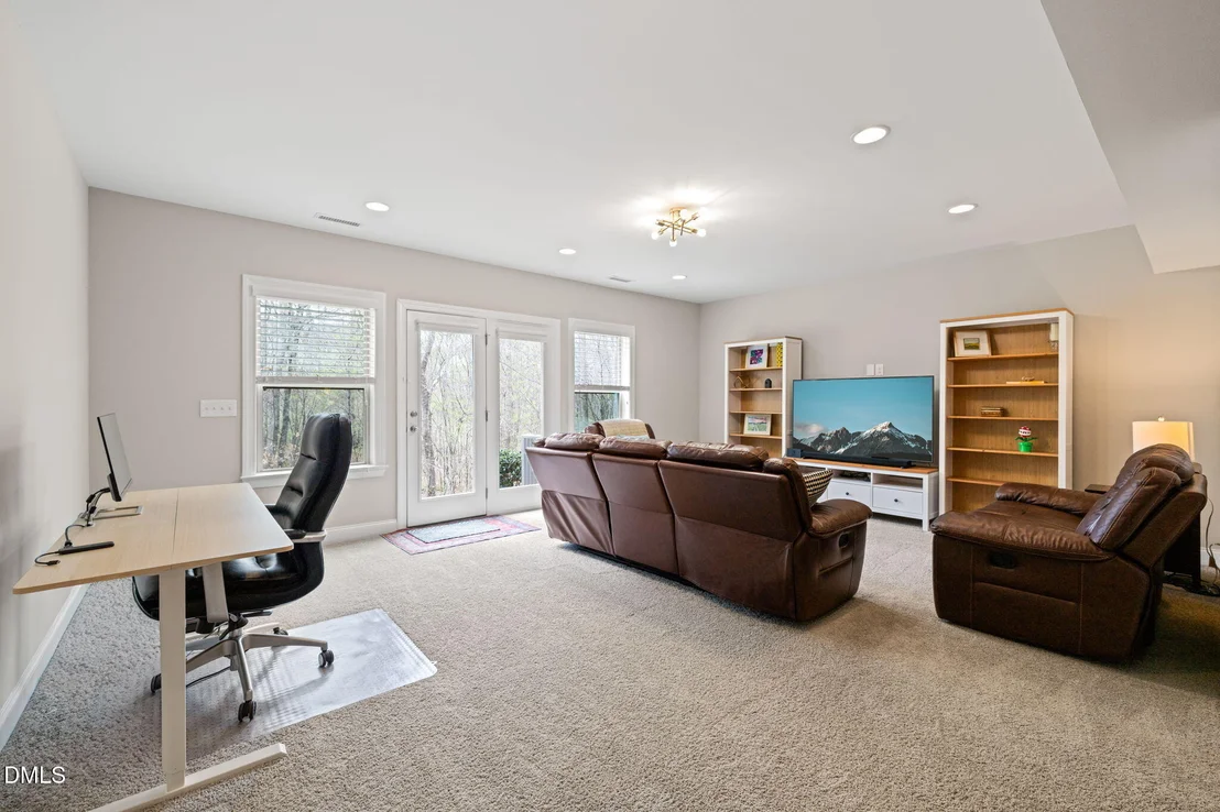 Photo of 320 Papyrus Place