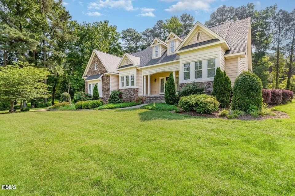 Photo of 1096 Silverleaf Drive