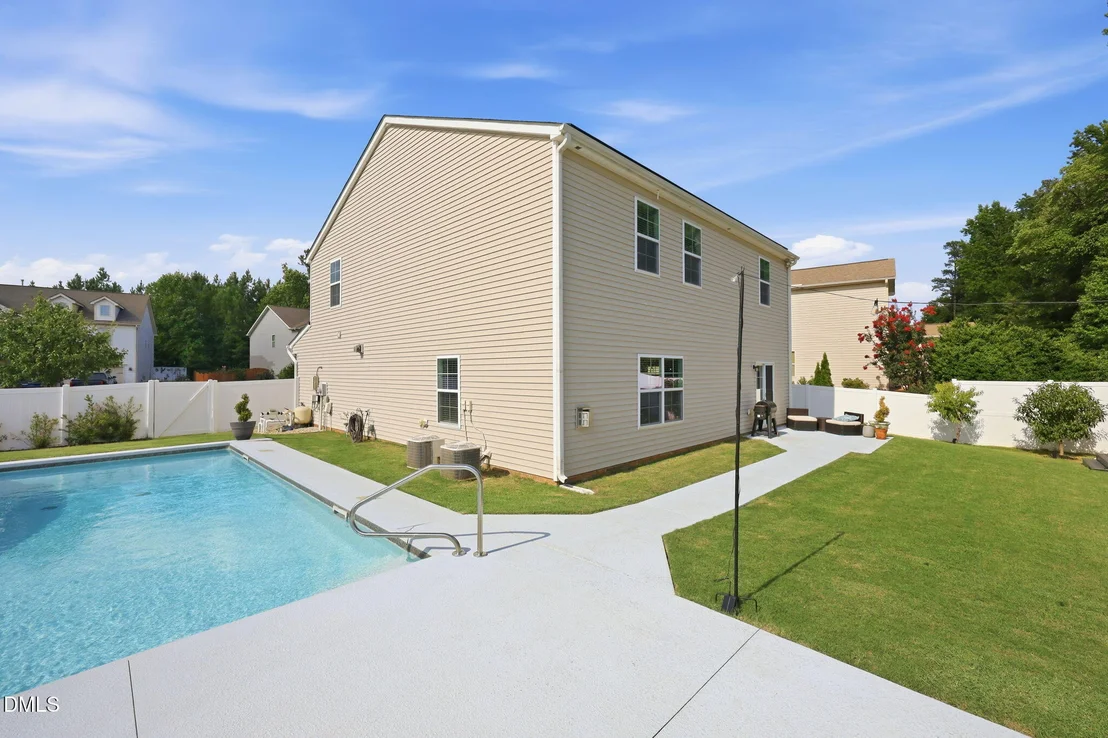 Photo of 921 Sugar Tree Drive