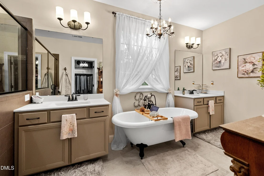 Photo of 5116 Glen Creek