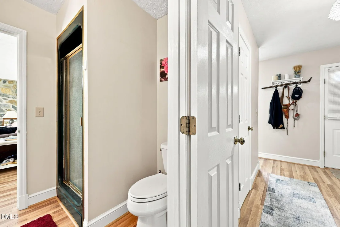 Photo of 409 Reaves Lane