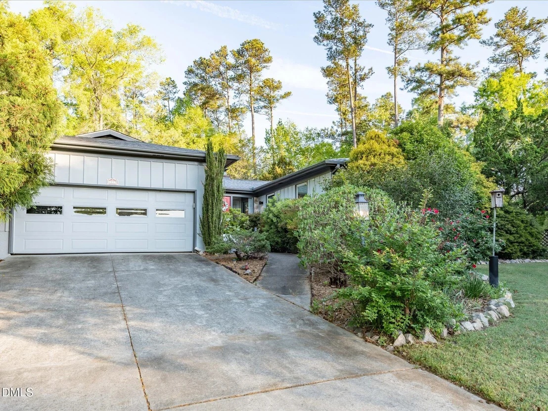 Photo of 2213 Timberlake Drive