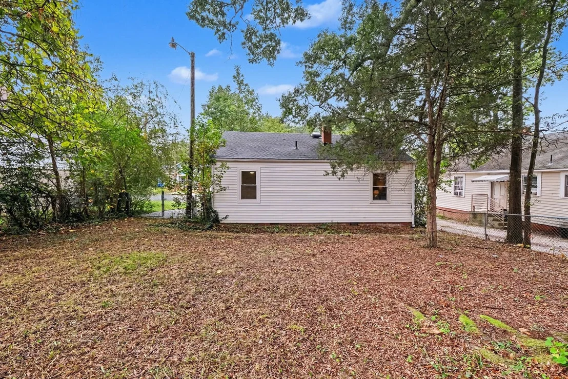 Photo of 415 N Guthrie Avenue