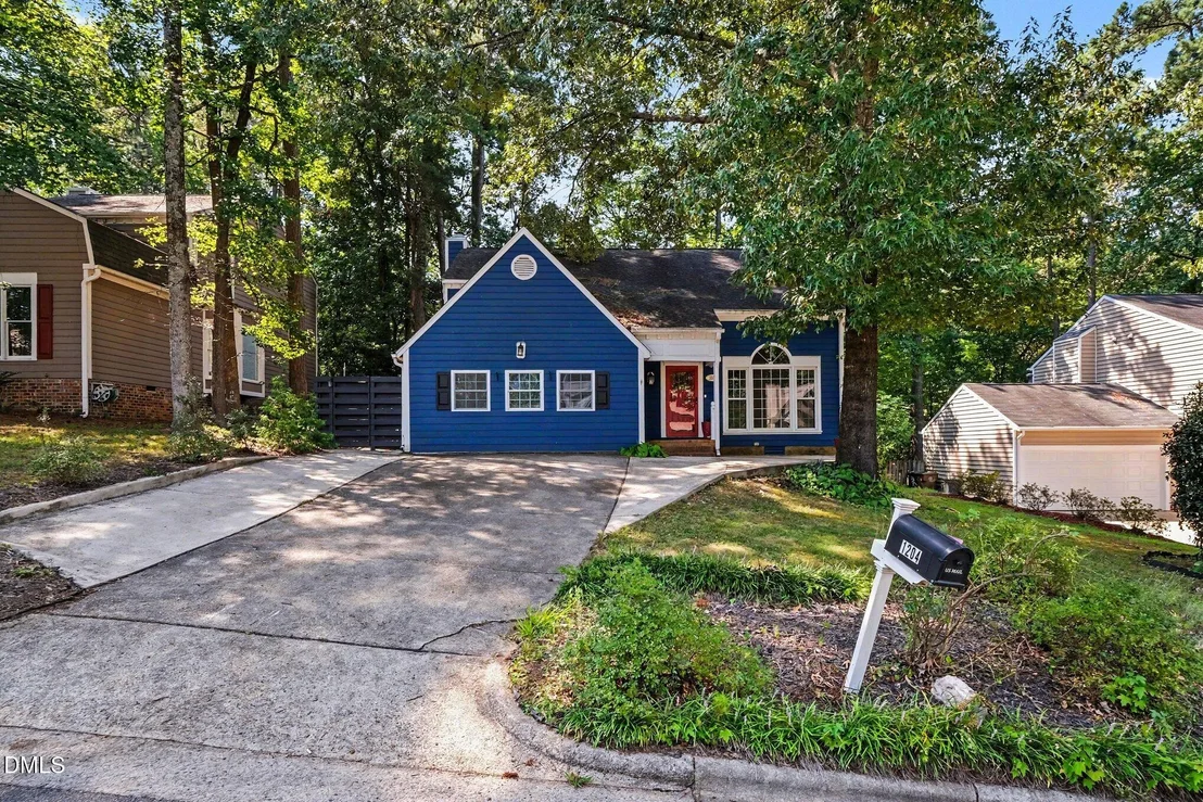 Photo of 1204 Belhaven Road