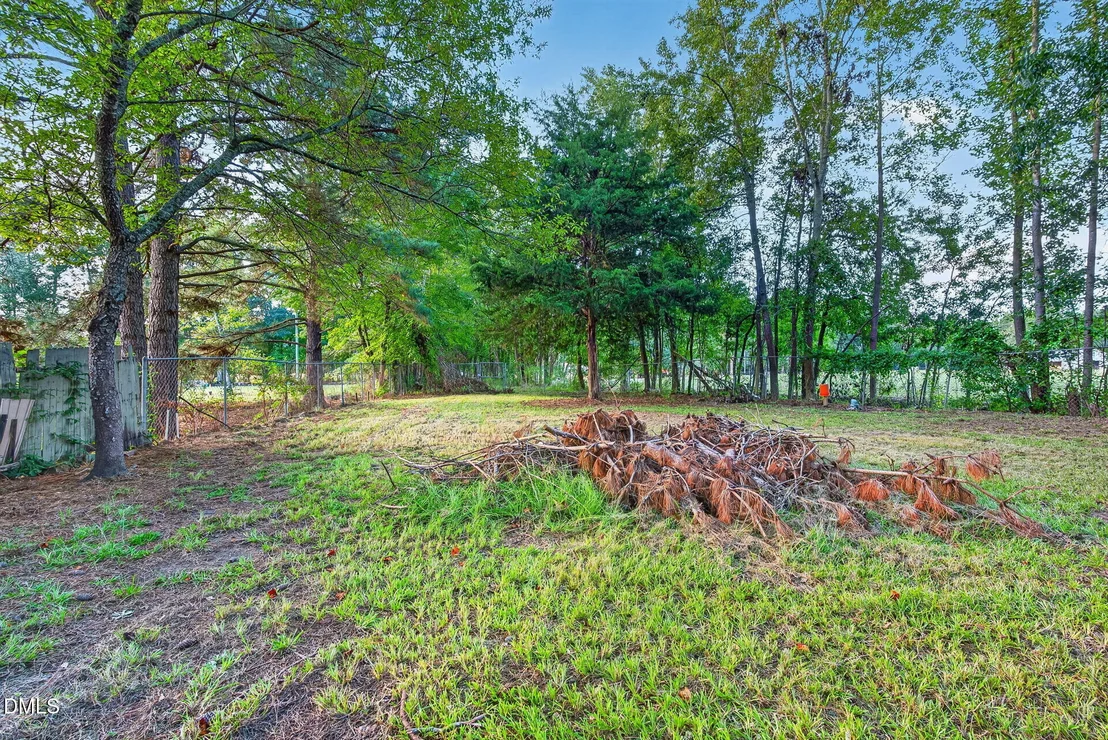 Photo of 935 Maynard Road
